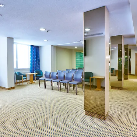 Universal Lido Park & Otel 4*