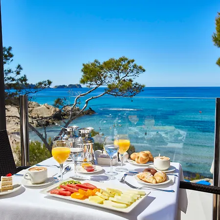 Otel Universal Lido Park & 4*